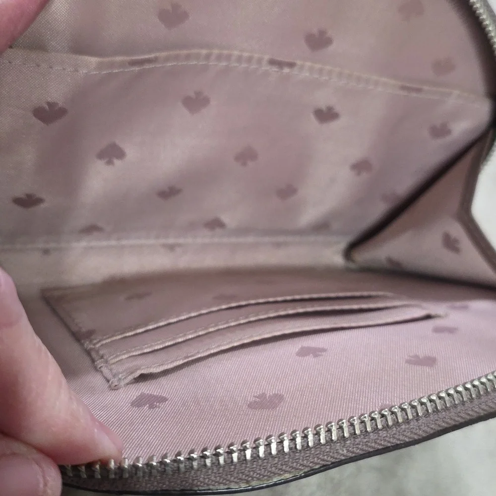 Kate Spade Shara Cosmetic Wallet Wristlet Larchment Ave.  Walnut Leather Studded